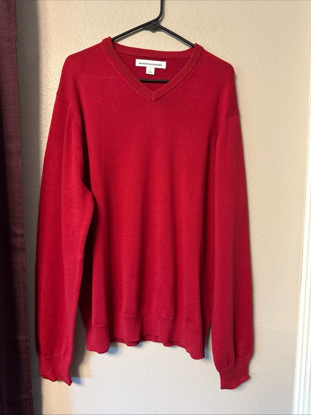 RB33 Amazon Essentials Men’s Red V-Neck Pullover Sweater Size Extra Large